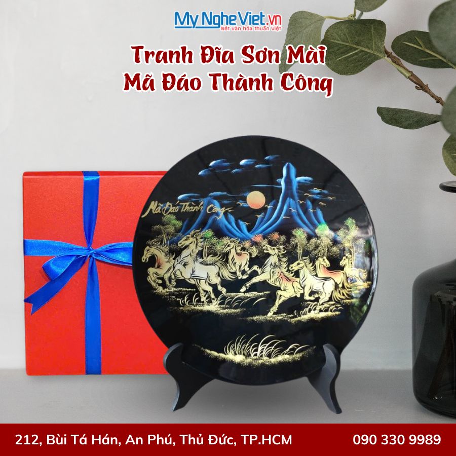 Tranh đĩa sơn mài mã đáo thành công ( 8 ngựa ) đắp nổi D35 MNV-TD358