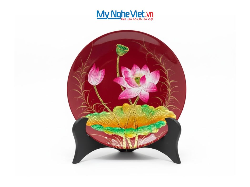 Tranh đĩa sơn mài hoa sen đắp nổi nền đỏ và hộp quà tặng cao cấp CBTD25-3
