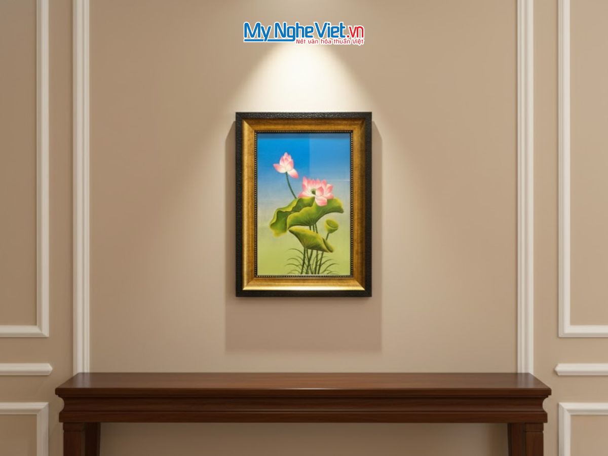 Tranh Sơn Mài Hoa Sen Nền Xanh Đắp Nổi Và Hộp Quà Tặng Cao Cấp TSMDH2838-1.1