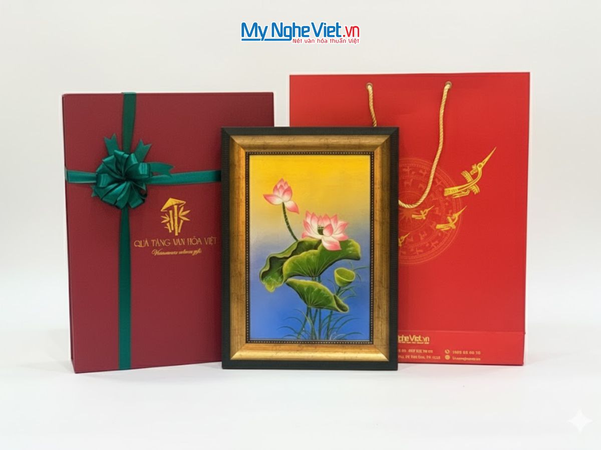 Tranh Sơn Mài Hoa Sen Vàng Đắp Nổi Và Hộp Quà Tặng Cao Cấp TSMDH2838-2.1 Tranh Sơn Mài Hoa Sen Vàng Đắp Nổi Và Hộp Quà Tặng Cao Cấp TSMDH2838-2.1
