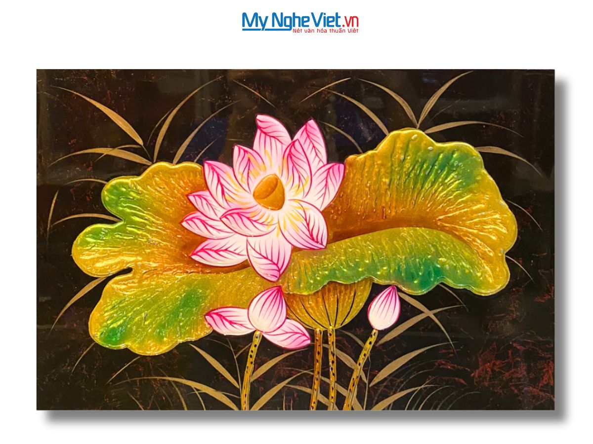 Tranh sơn mài hoa sen đắp nổi nền đen TSM23/1