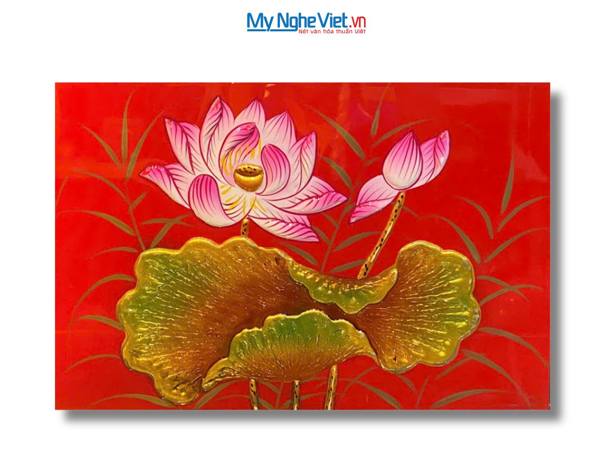 Tranh sơn mài hoa sen đắp nổi nền đỏ TSM23/1-1