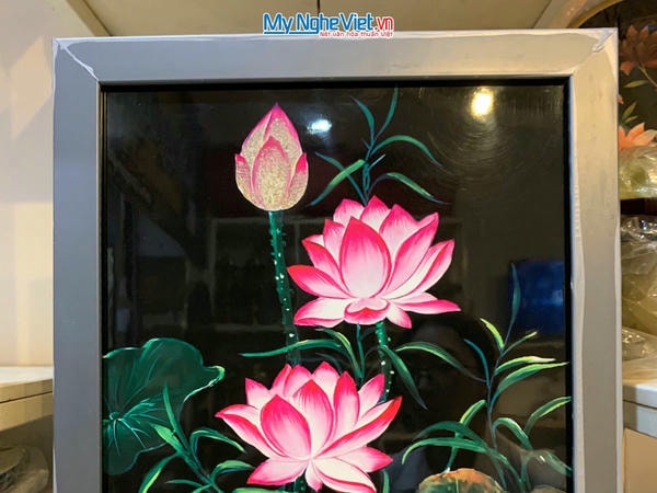 Tranh sơn mài vẽ hoa sen 30x40 có khung 35x45 TSM3545-1.13
