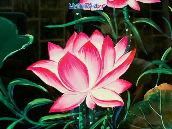 Tranh sơn mài vẽ hoa sen 30x40 có khung 35x45 TSM3545-1.13