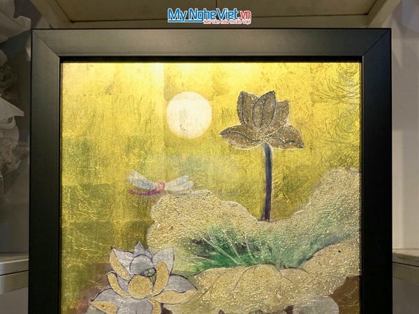Tranh sơn mài vẽ hoa sen 30x40 có khung 35x45 TSM3545-1.12