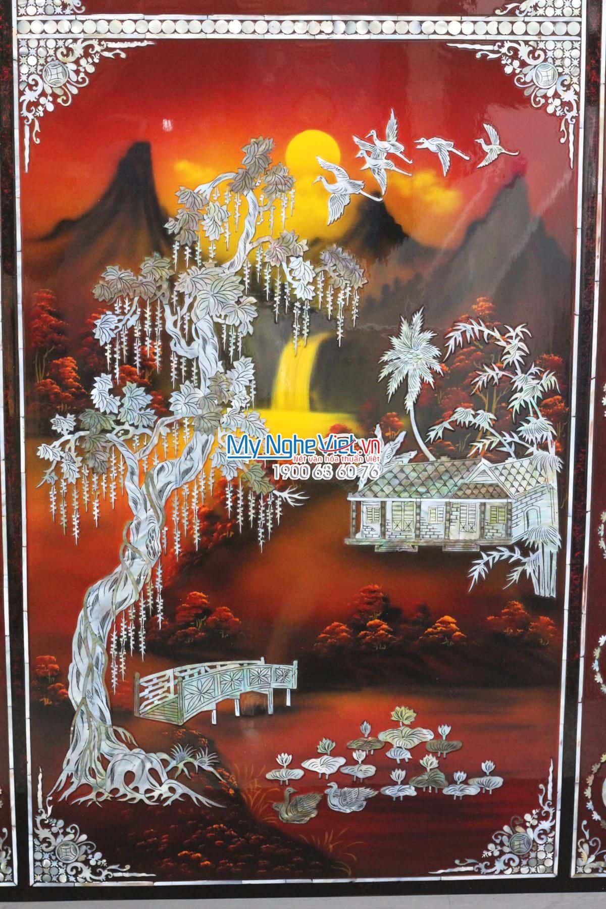 Liễn Thờ Cửu Huyền Thất Tổ Sơn mài Khảm Trai SMA195/810 (Hàng đặt)