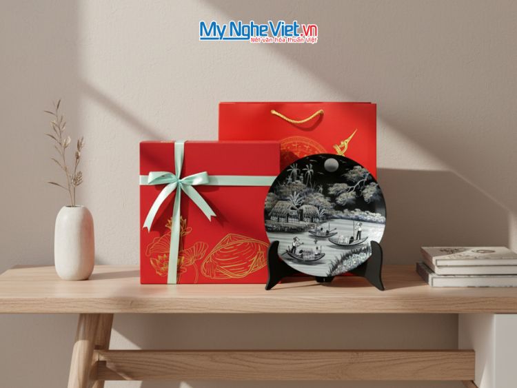Tranh Đĩa Sơn Mài Đồng Quê Trắng Đen D25cm TD25-6