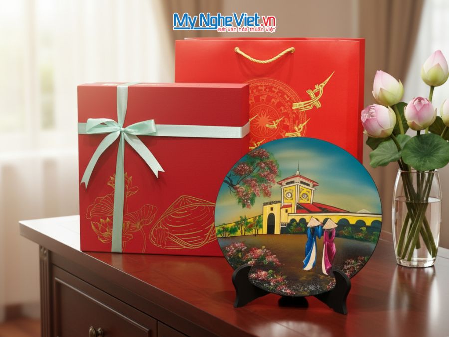 Tranh đĩa sơn mài vẽ Chợ Bến Thành nhiều mẫu D25 - TD25-TBL10
