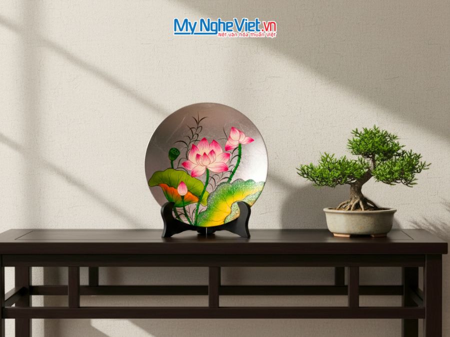 Tranh đĩa sơn mài hoa sen dát lá bạc D25 - TD25-TBL13