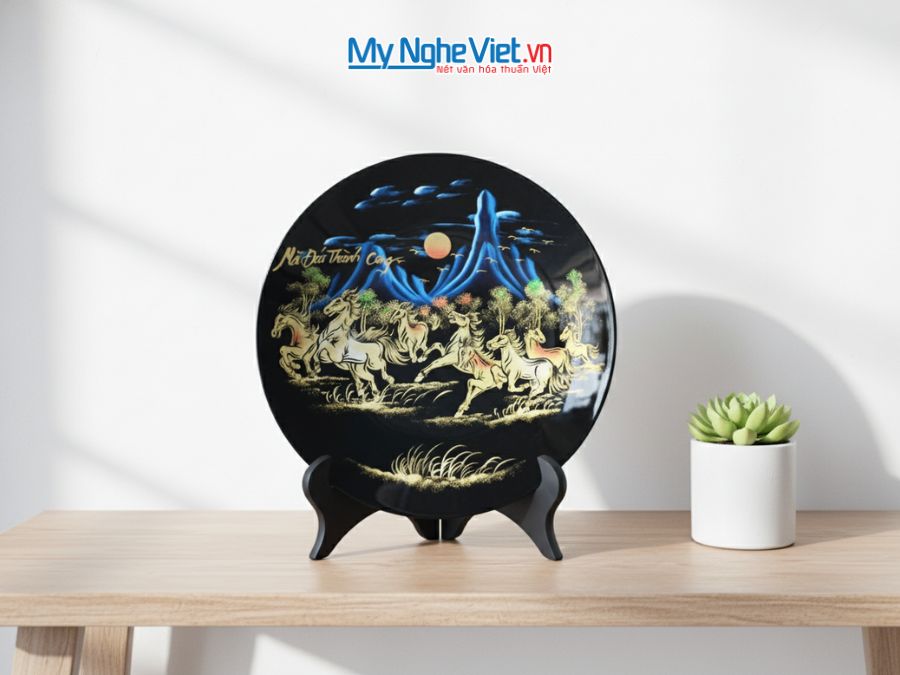 Tranh đĩa sơn mài mã đáo thành công đắp nổi MNV-TD358