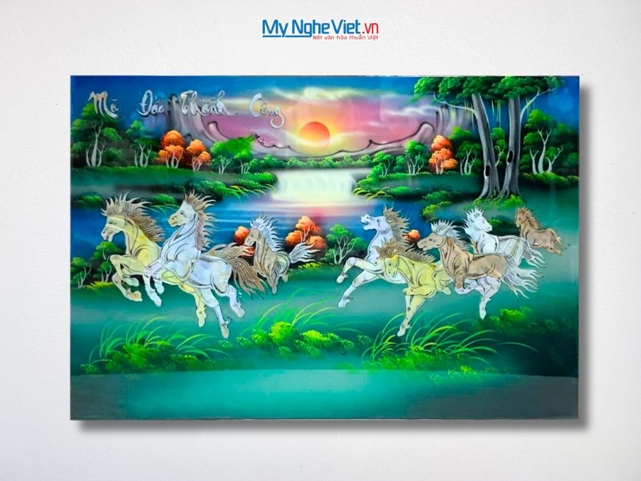Tranh Sơn Mài Mã Đáo Thành Công Cẩn Ốc Nền Xanh 40x60cm TSM468