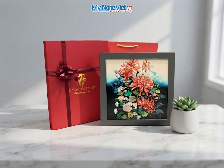Tranh sơn mài hoa cúc 35x35cm TBL017