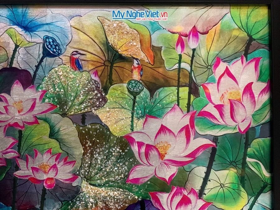 Tranh Sơn Mài Hoa Sen Và Hộp Quà Tặng Cao Cấp TBL34/17K3-13