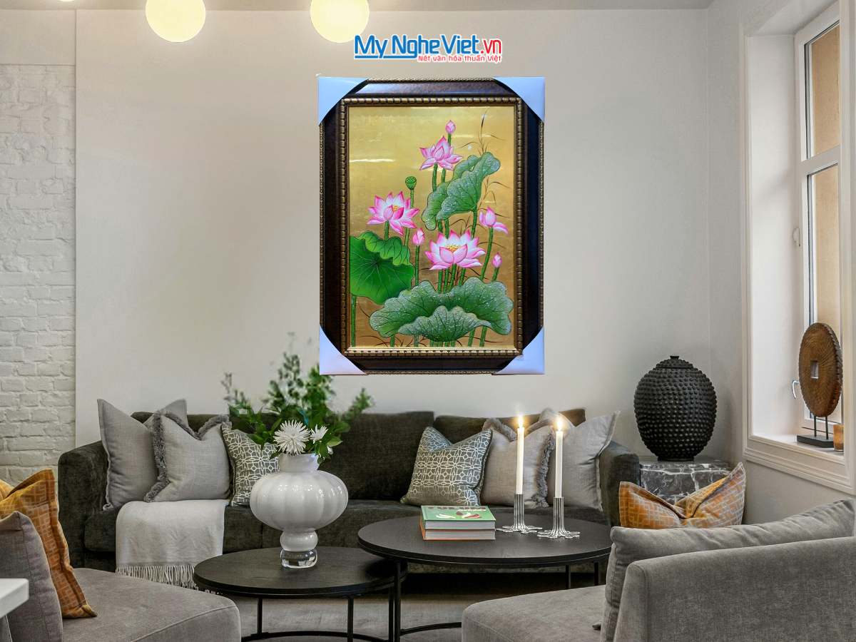 	Tranh sơn mài sen đắp nổi dát vàng 40x60 có khung 54x74cm TSM571-1.12