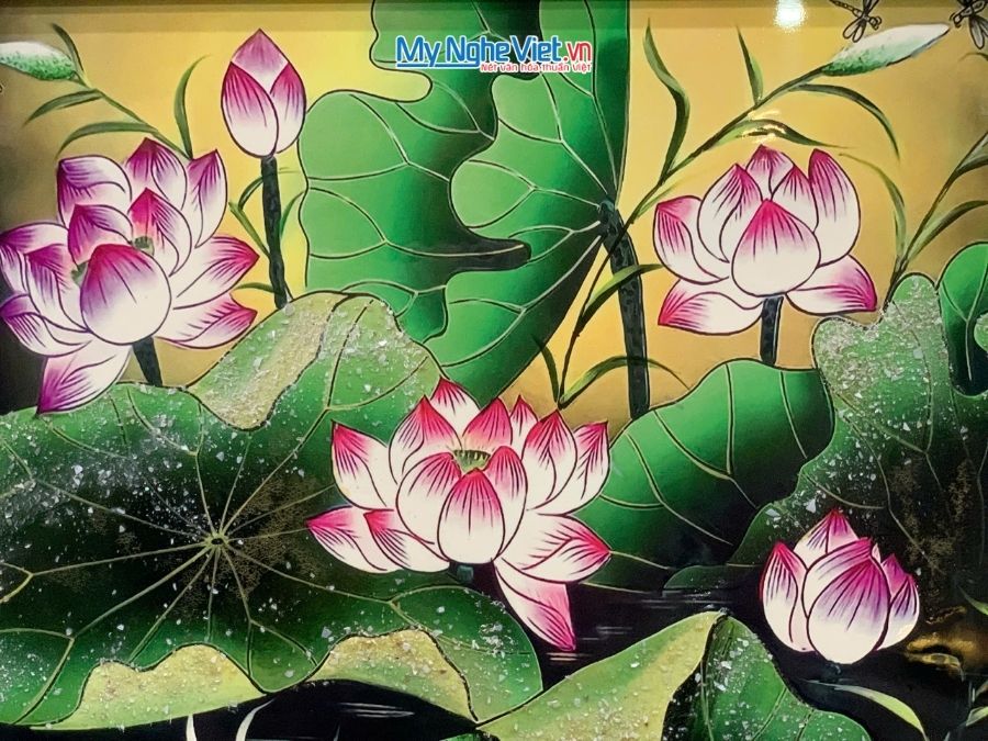 Tranh Sơn Mài Hoa Sen Và Hộp Quà Tặng Cao Cấp TBL34/17K3-10