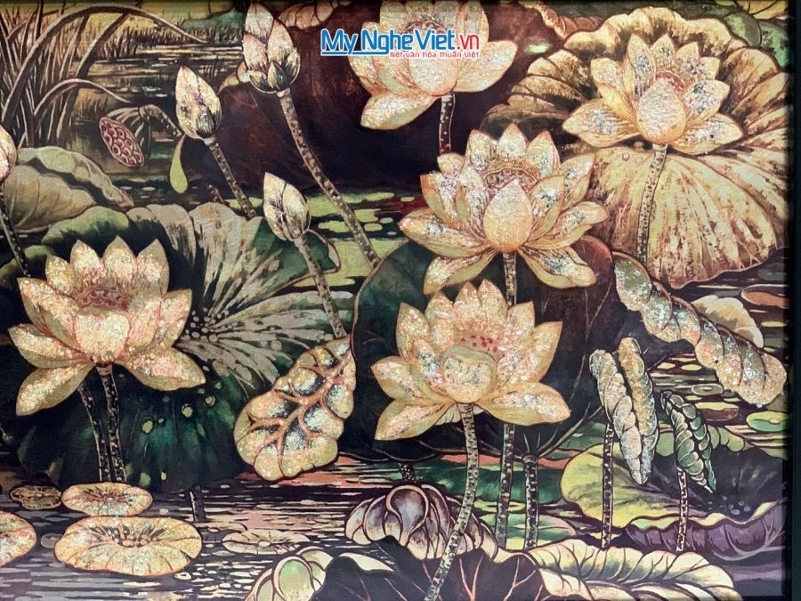 Tranh Sơn Mài Hoa Sen Và Hộp Quà Tặng Cao Cấp TBL34/17K3-12