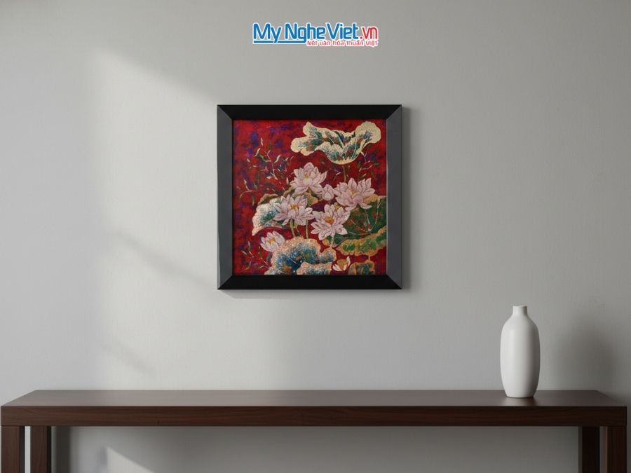 Tranh sơn mài hoa sen cao cấp 35x35 MNV-TSM3535/15
