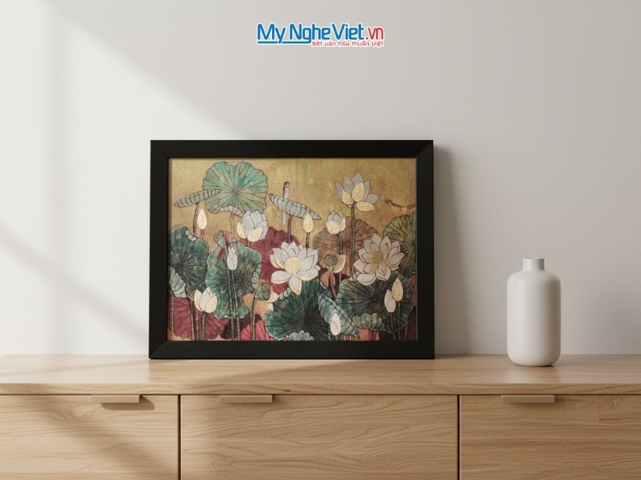 Tranh Sơn Mài Hoa Sen Và Hộp Quà Tặng Cao Cấp TBL34/17K3-14