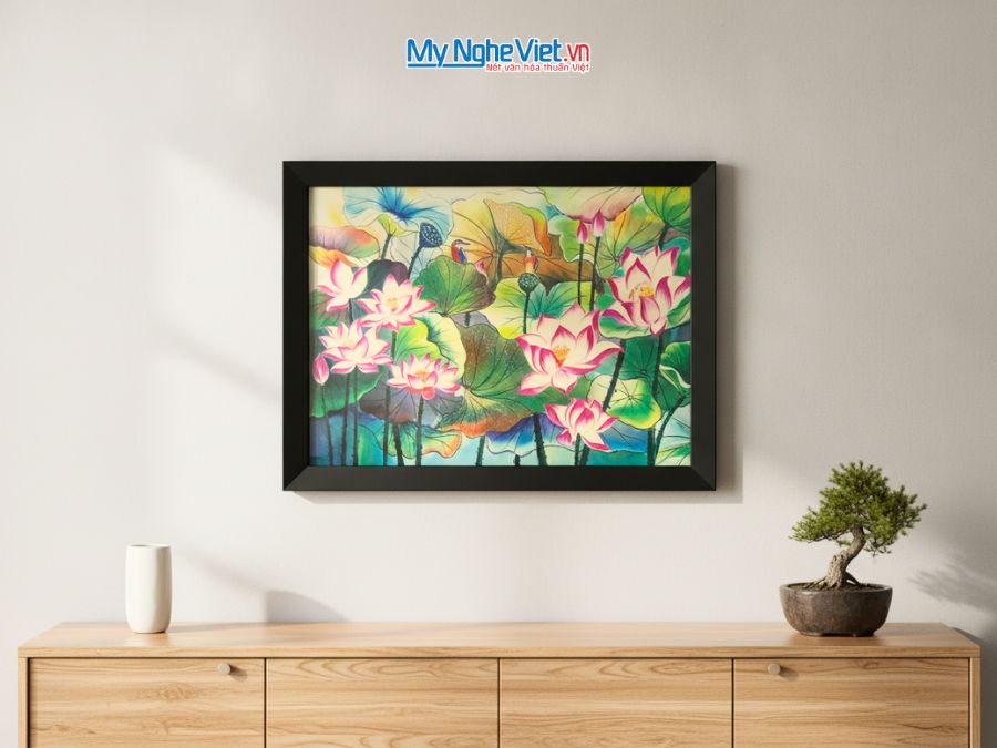 Tranh sơn mài vẽ hoa sen có khung 35x45cm TSM3545-1.10