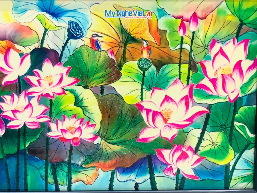 Tranh sơn mài vẽ hoa sen có khung 35x45cm TSM3545-1.10