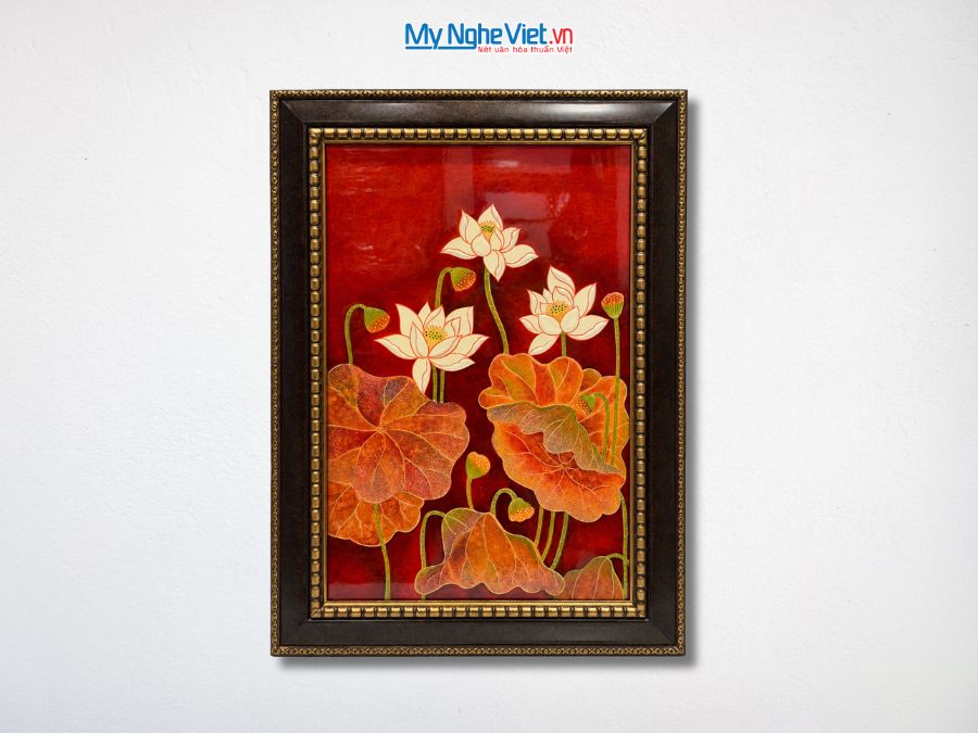 Tranh Sơn Mài Hoa Sen Đắp Nổi Nền Đỏ 54x74cm TSM571-1.8