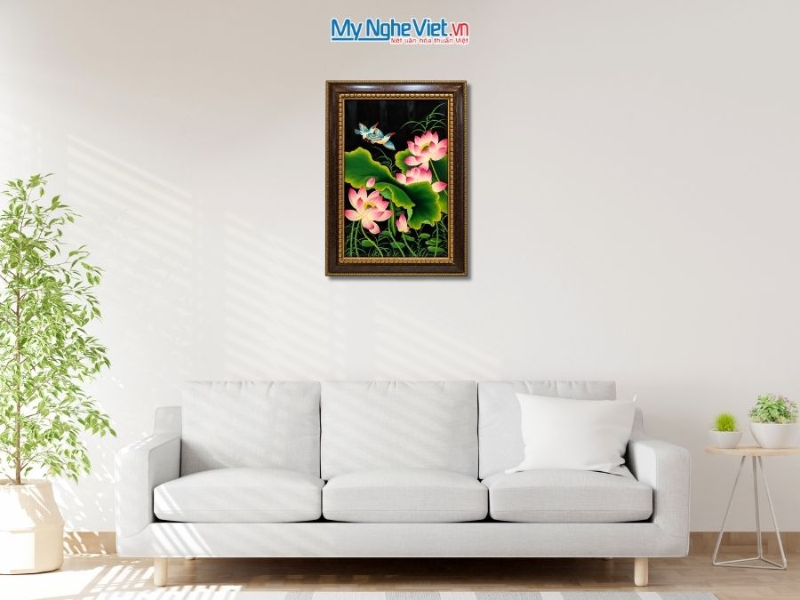 Tranh Sơn Mài Hoa Sen Đắp Nổi Nền Đen 54x74cm TSM571-1.6.1
