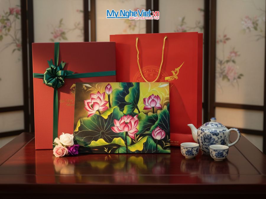 Tranh sơn mài Hoa Sen 30x40 TSMTBL34-5