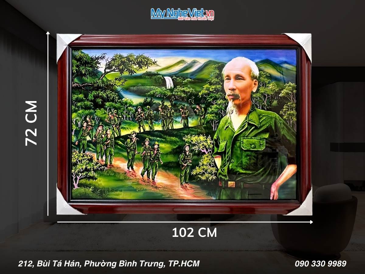 Tranh sơn mài làm theo yêu cầu Tranh sơn mài Bác Hồ Hành Quân Tranh lọt lòng 60x90cm Khung bản 12cm (72x102cm) TSM69KN1